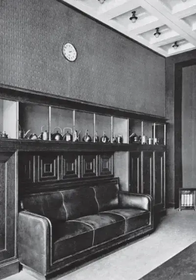 Interior de la tienda en el número 117 de Potsdamer Strasse