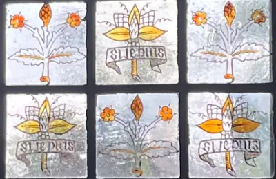 Zoom en la cristalera de William Morris