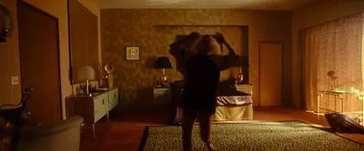 Habitación de Jessica del Monte en la casa de Emilia Perez