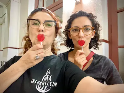 Julia Asencio e Inés Vicens