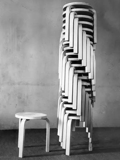 Taburete 60 apilable